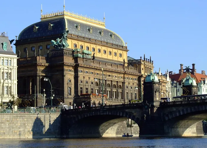 Single B5 Centre Of * Prague